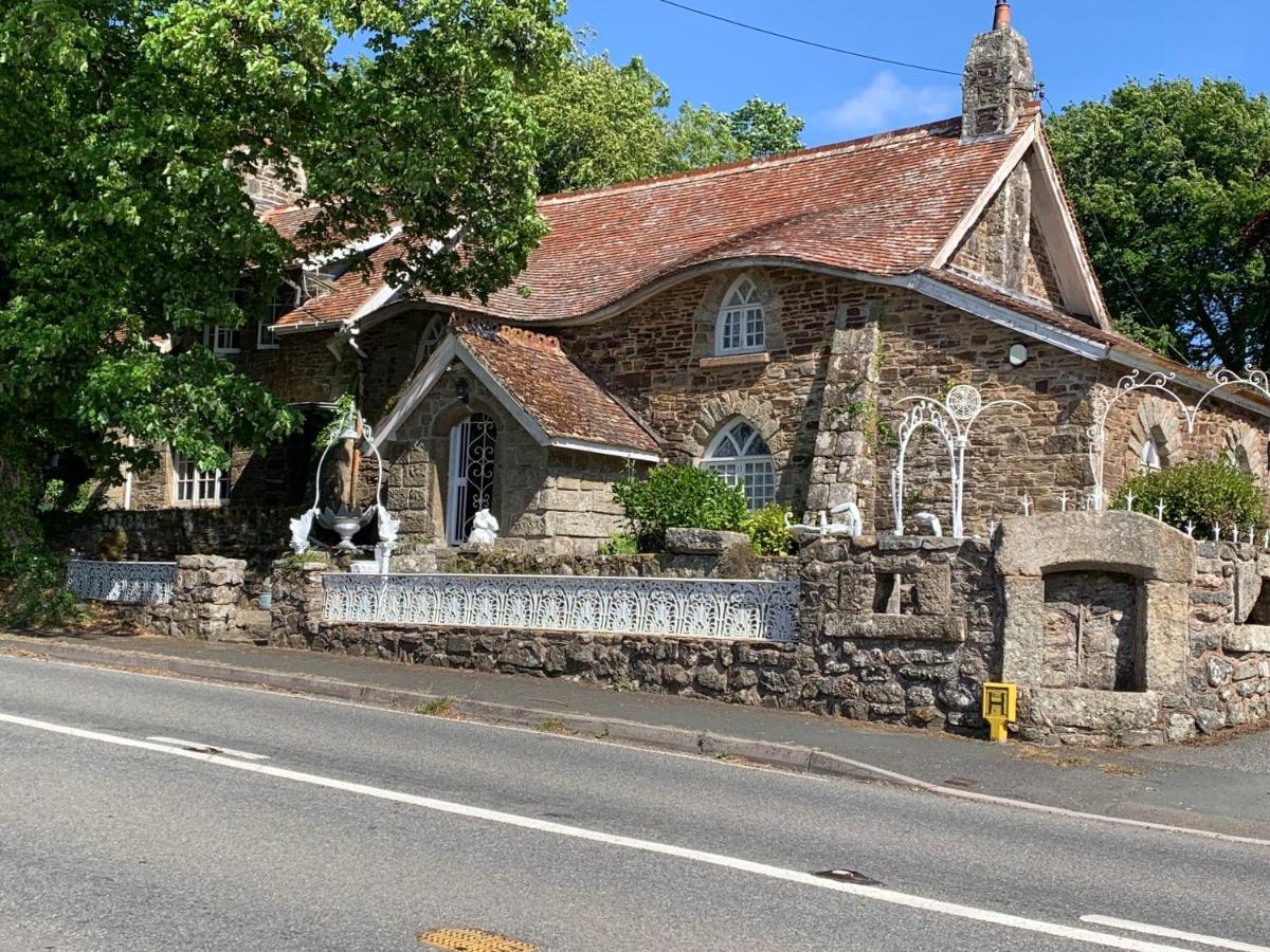 Cobweb Hall オークハンプトン エクステリア 写真